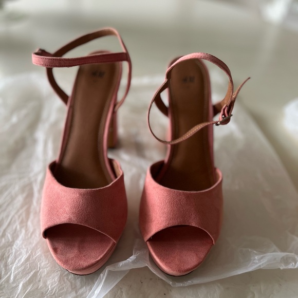 H&M  ankle strap  platform pumps ( platform sandals ) in brushed salmon pink - Picture 5 of 7